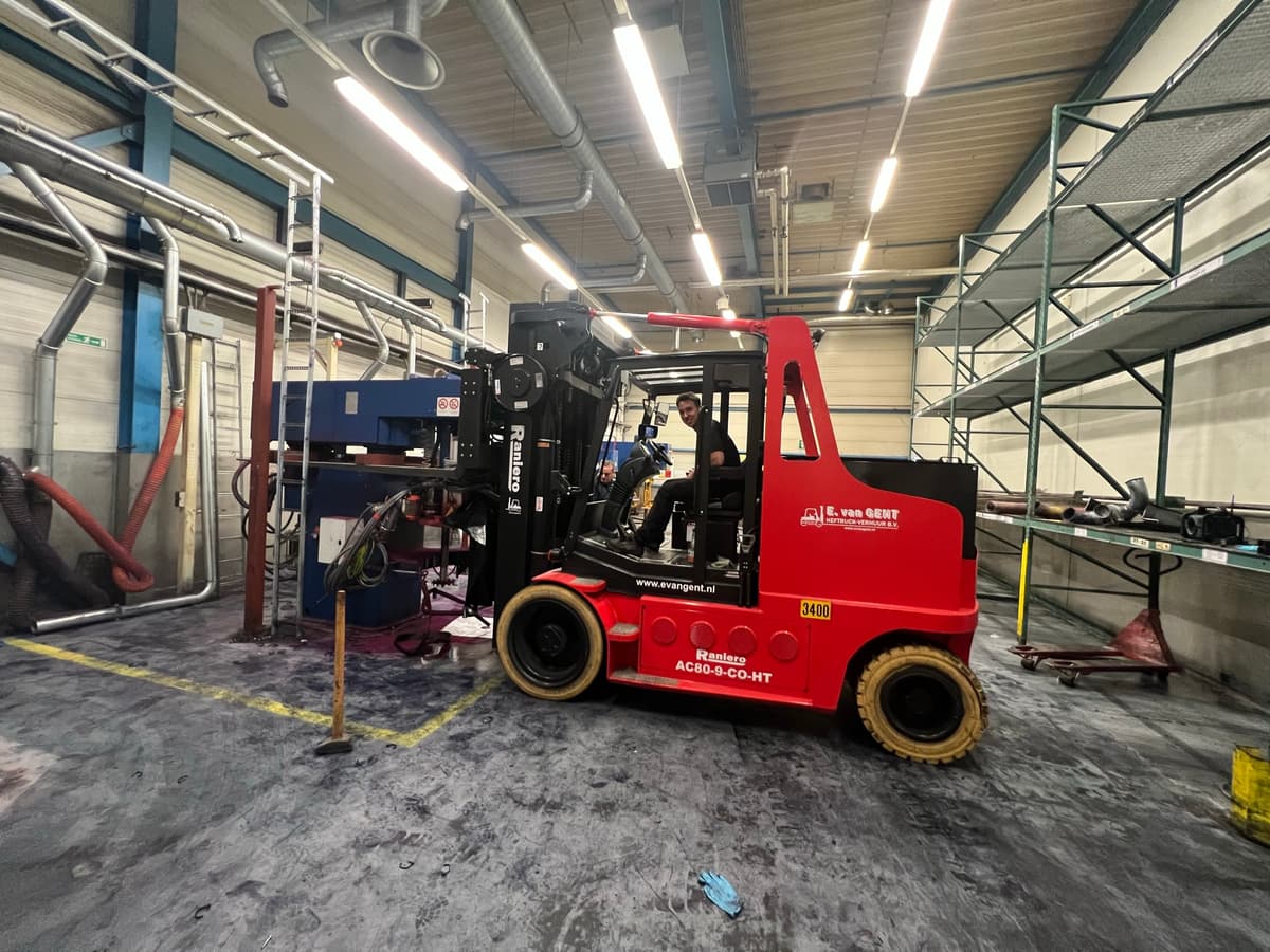 Plant relocation — Amsterdam to Barcelona 1
